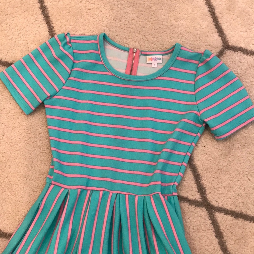 Unicorn 🦄 HTF LuLaRoe Amelia Dress